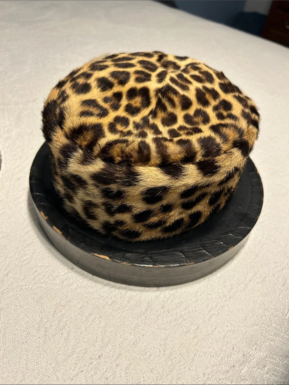 Black Round Accessory Case